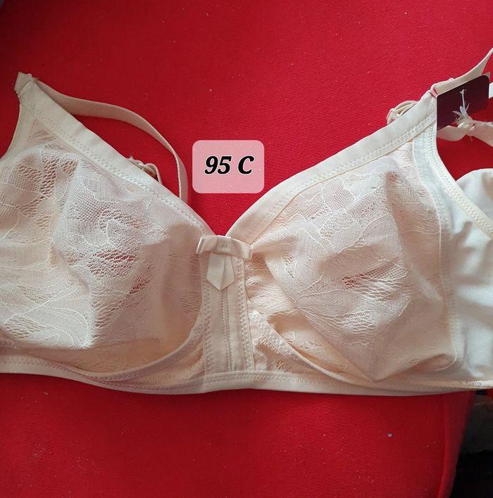 Soutien gorge playtex 95 C - photo numéro 1