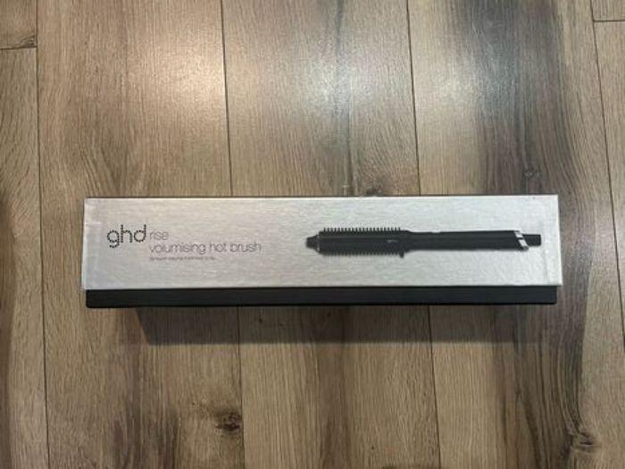 Brosse chauffante Ghd - photo numéro 1