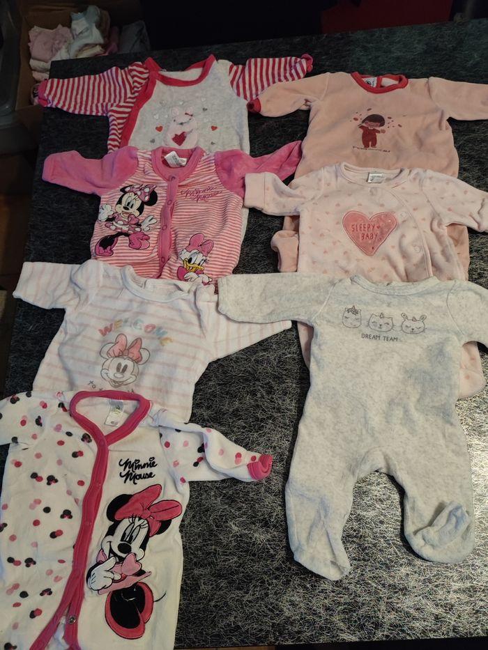 Lot de 7 pyjamas fille 3 mois - photo numéro 1