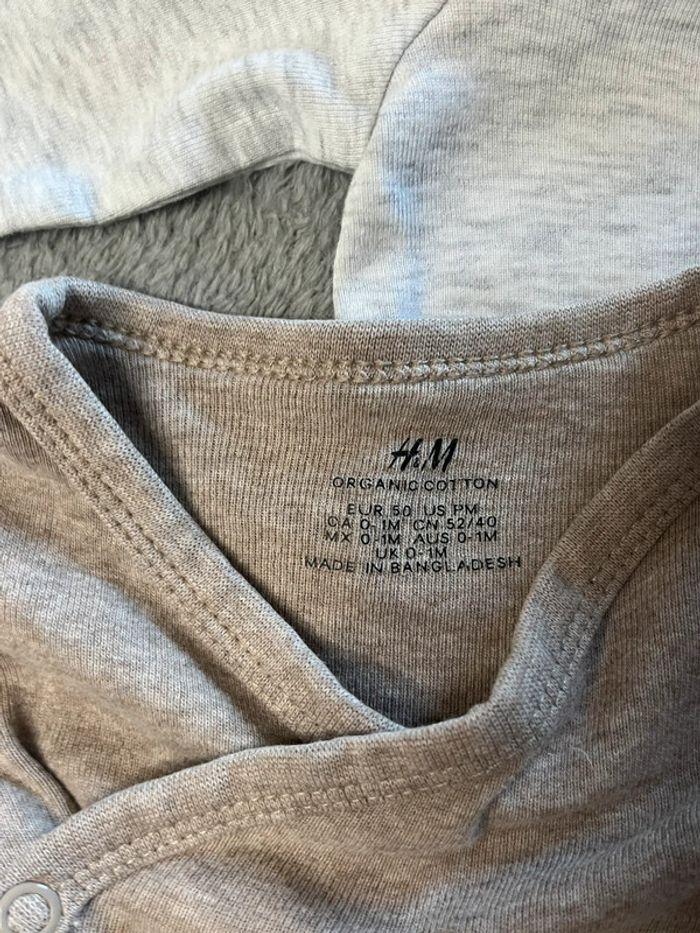 Ensemble C&A / H&M 1 mois garçon - photo numéro 8