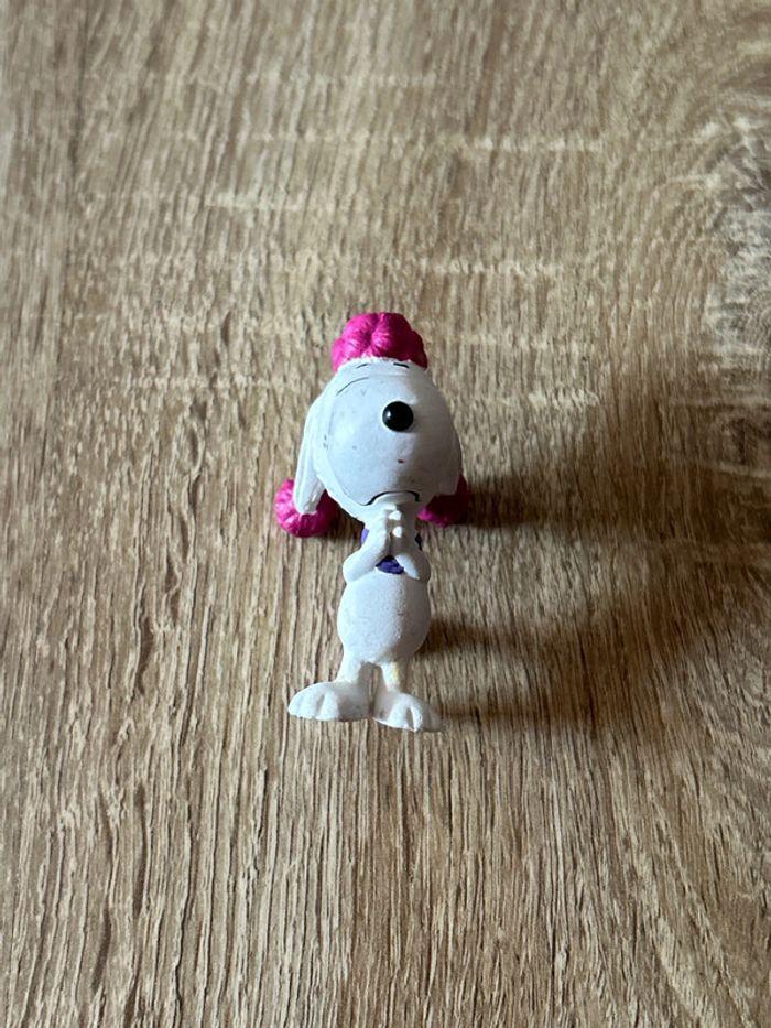 Figurine kawaii Fifi Schleich, très bon état/good condition, Snoopy/Peanuts - photo numéro 2