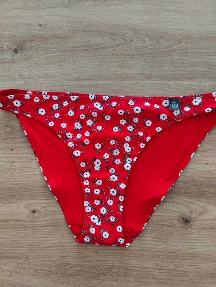 Bas de maillot de bain Etam rouge fleuri - photo numéro 1