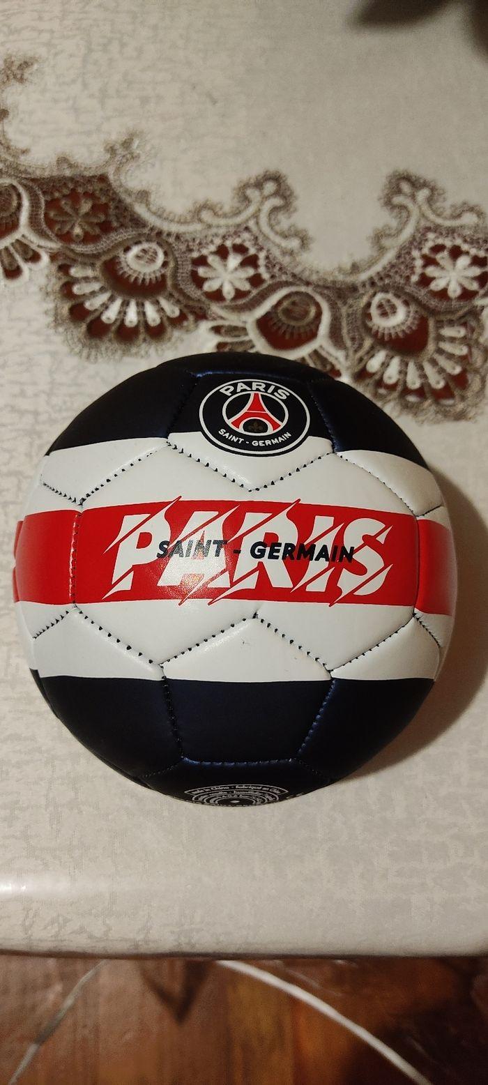 Ballon psg - photo numéro 1