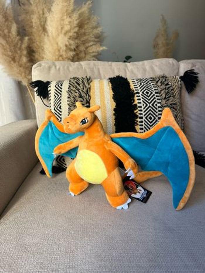 Dracaufeu peluche Pokémon