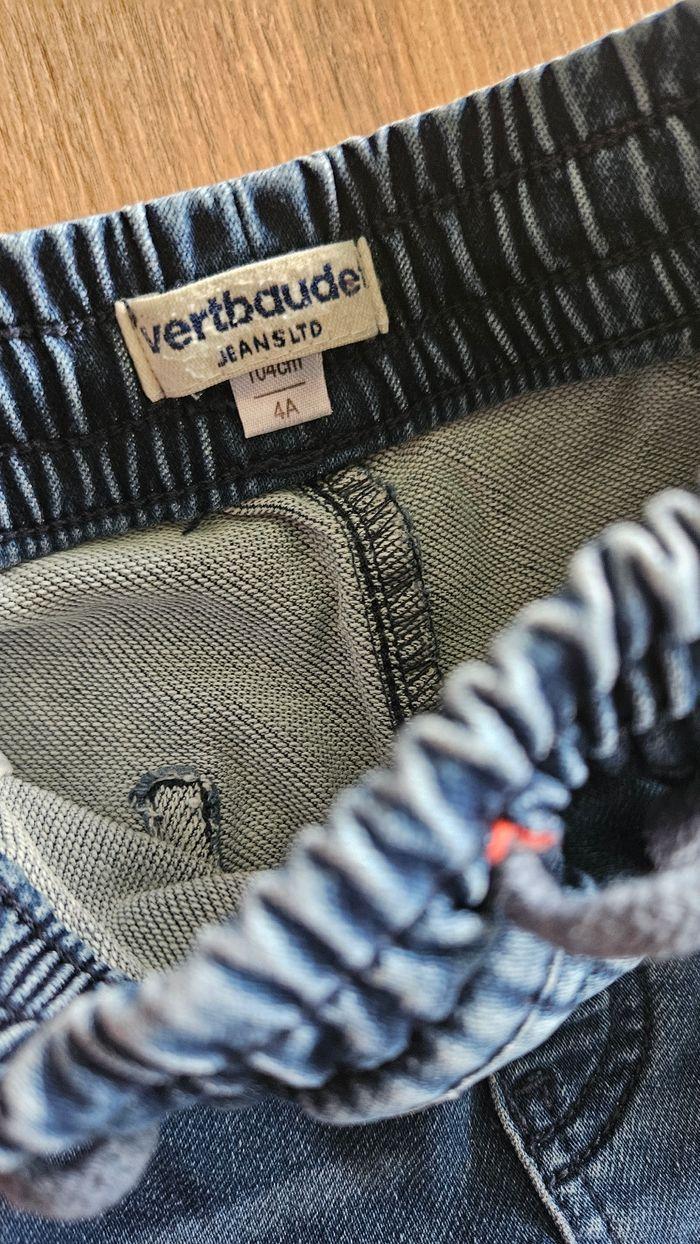 Jeans Vertbaudet taille 4 ans - photo numéro 2