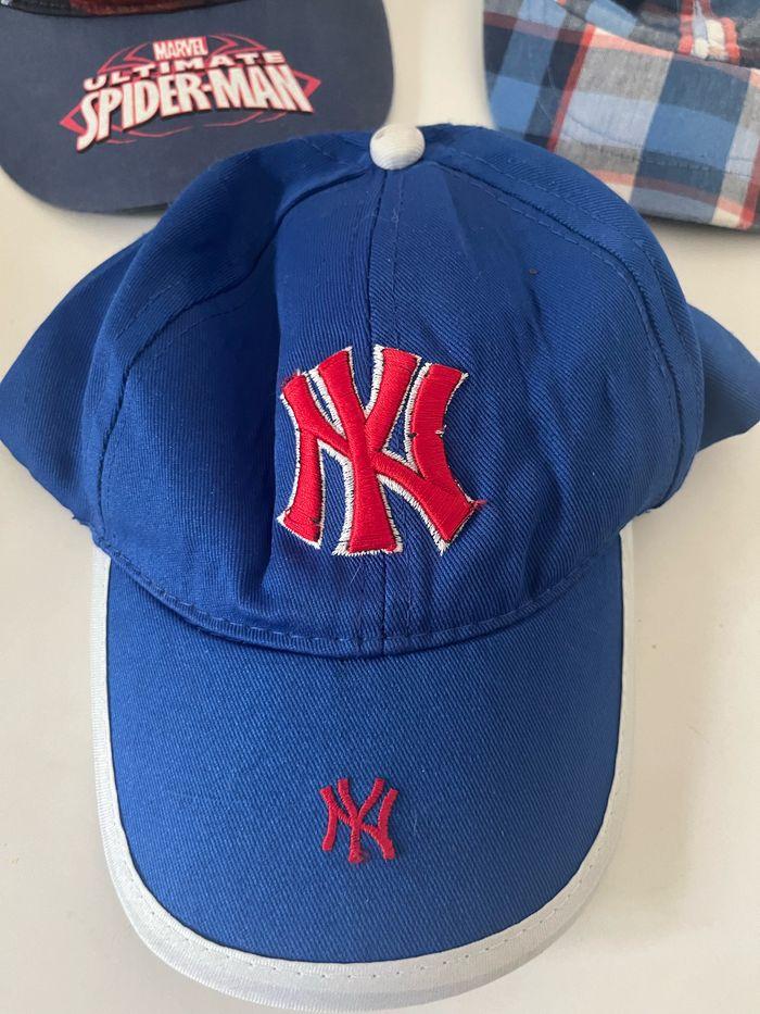 Lot de 3 casquettes garçon Spiderman, NY taille 52 - photo numéro 2