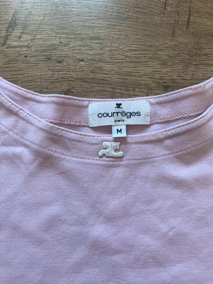 Tee shirt Courrèges taille M crop top rose pale logo brodé - photo numéro 4