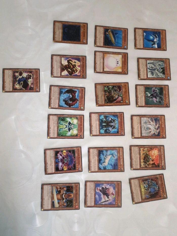 Carte yu-gi-oh - photo numéro 1