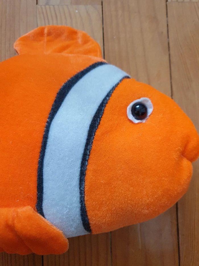 Grand Doudou peluche poisson clown Némo Disney ? - photo numéro 2