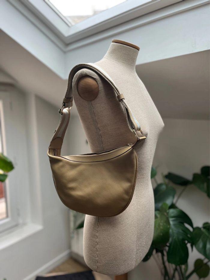 Sac épaule Gucci authentique en vrai cuir hobo beige marron - photo numéro 2