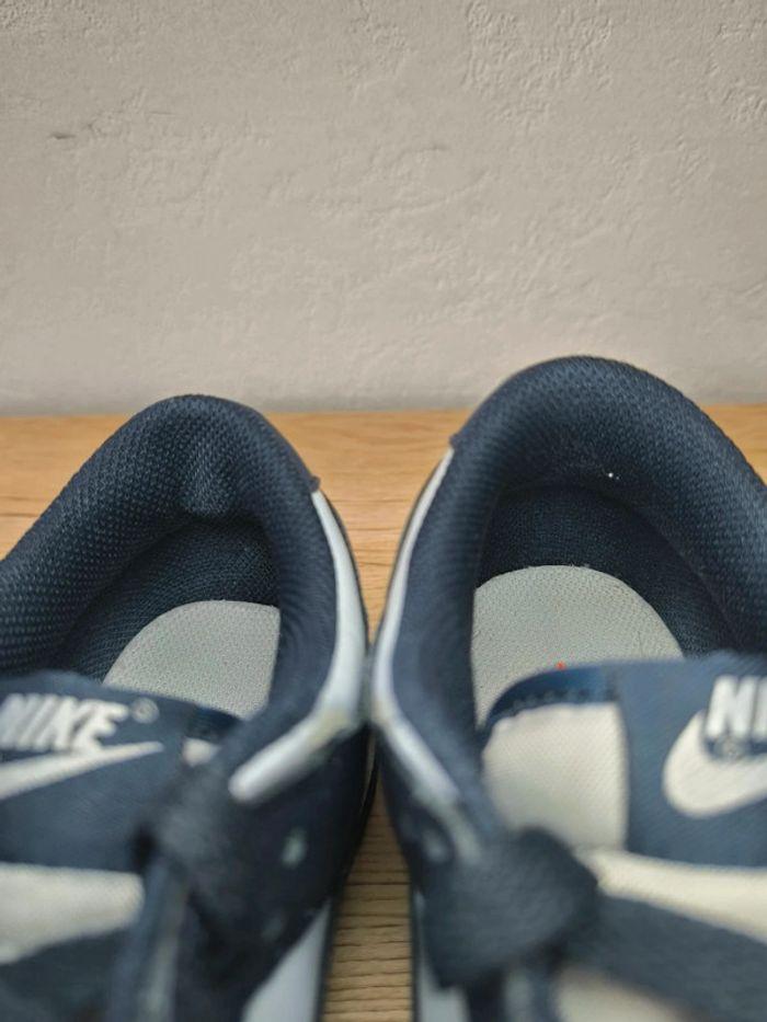 Baskets Nike dunk low georgetown pointure 38 comme neuves avec boîte d'origine - photo numéro 5