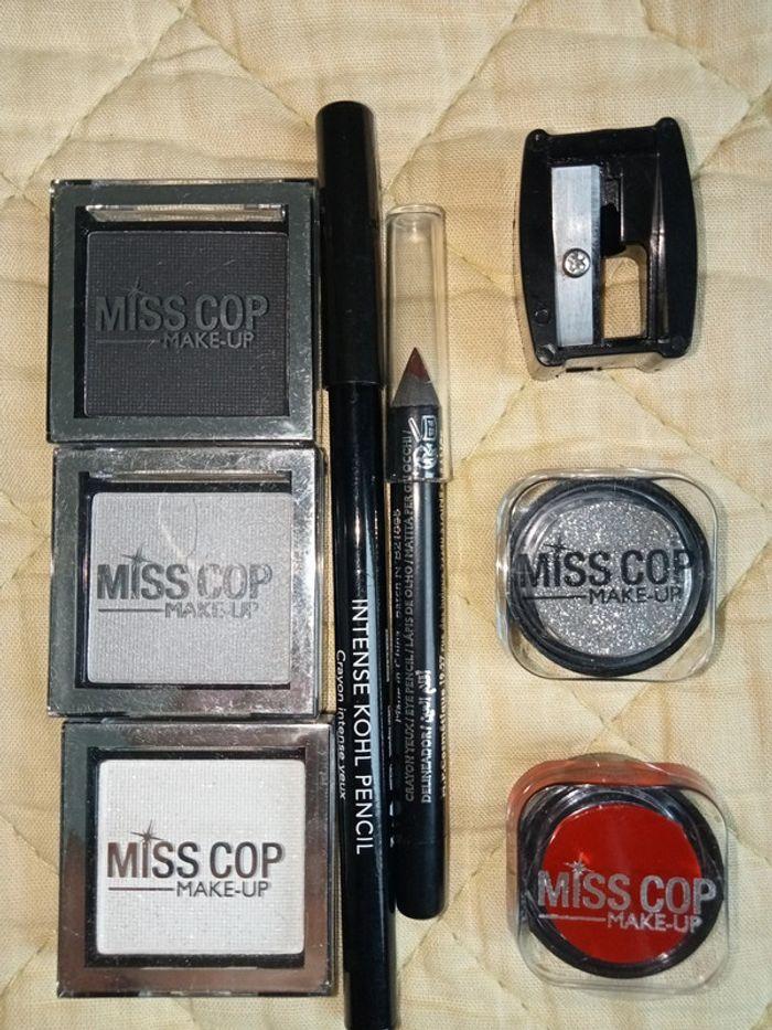 Lot maquillage 4