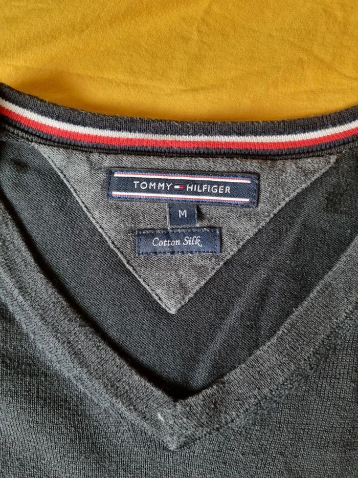 Pull tommy Hilfiger taille M - photo numéro 2