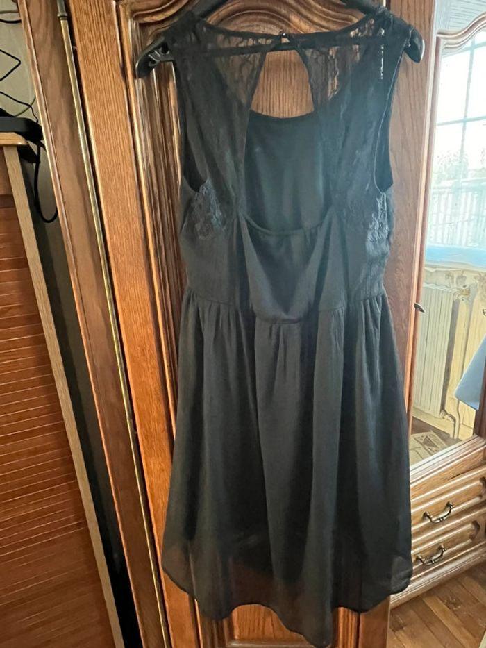 Robe noire taille 40 - photo numéro 2