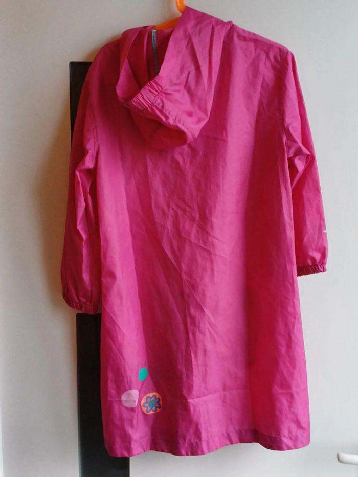 Imperméable fushia à pois 4/5 ans - photo numéro 2