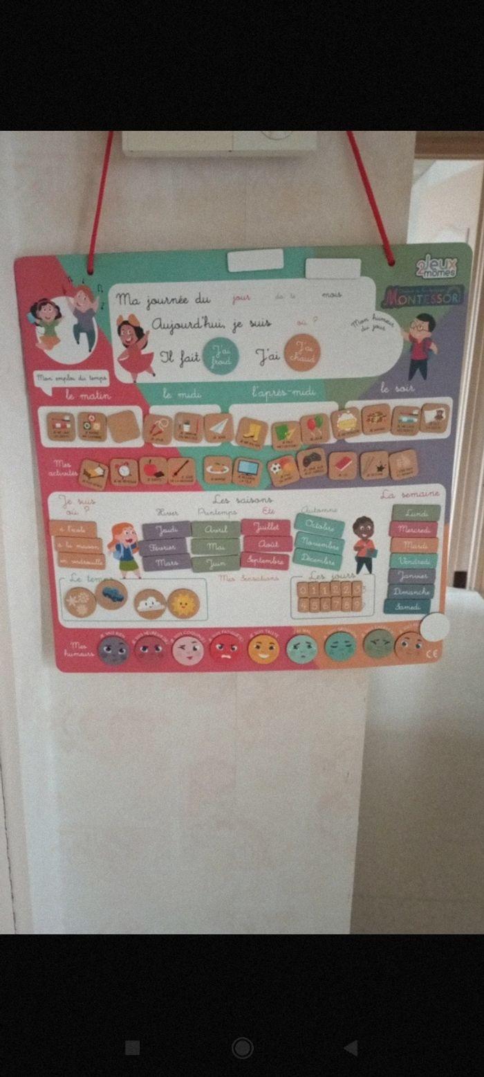 Calendrier Montessori