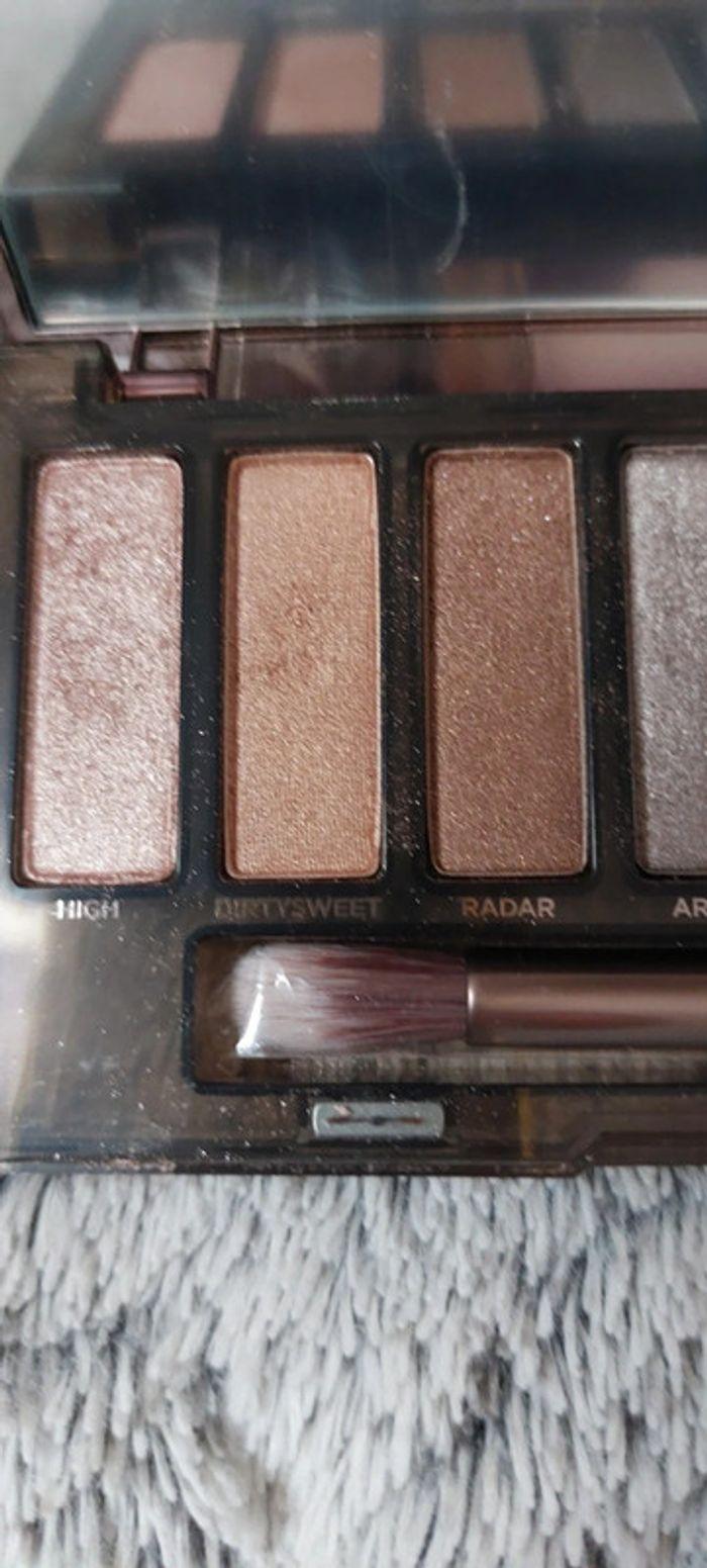 Palette far à paupières Naked smoky - photo numéro 4