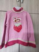 Pull rose Charlotte aux fraises 5 ans Kiabi