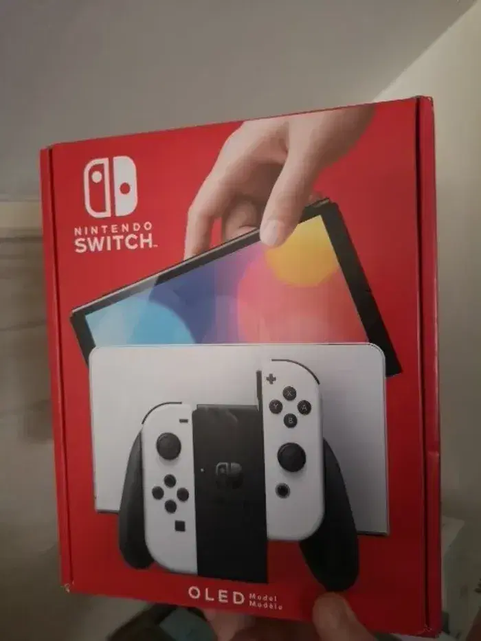 Console Nintendo Switch Oled - photo numéro 3