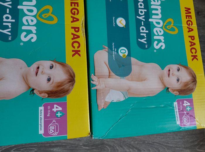 Lot 2 cartons de couches Pampers baby-dry - photo numéro 2