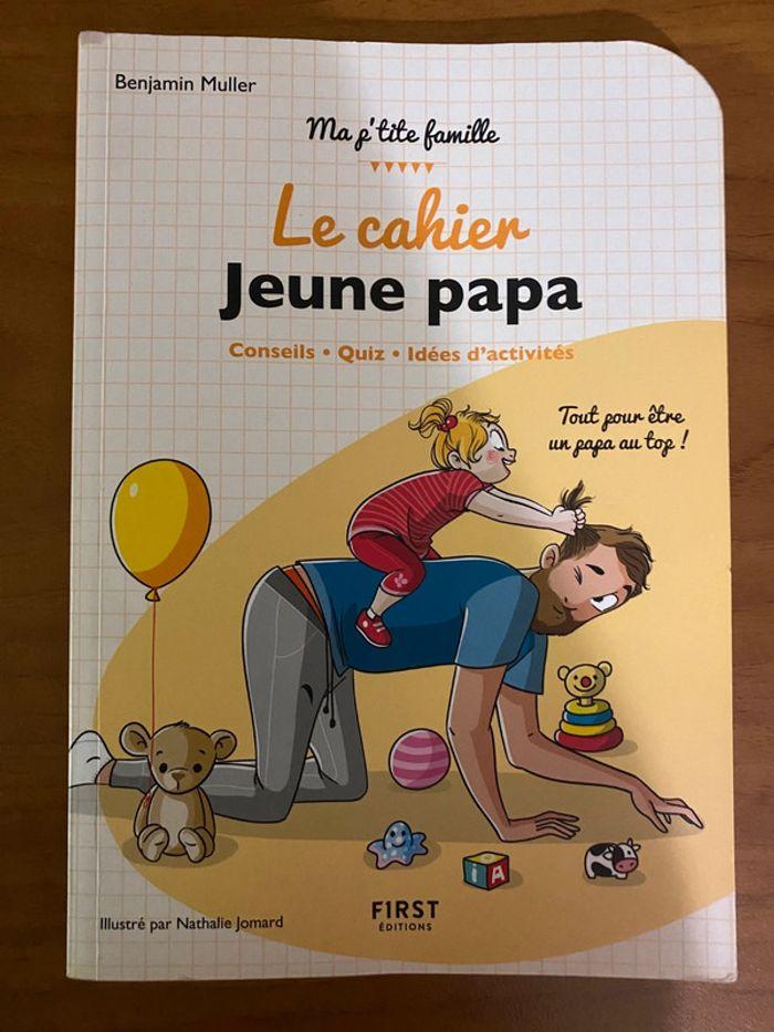 Le cahier jeune papa Neuf - photo numéro 1