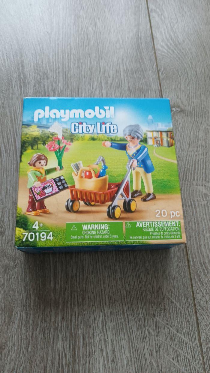 Playmobil city life 70194 - photo numéro 1