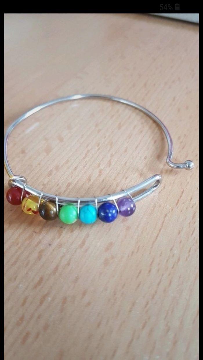 Bracelets neufs santé des 7 chakras à 7€ l unité. - photo numéro 3