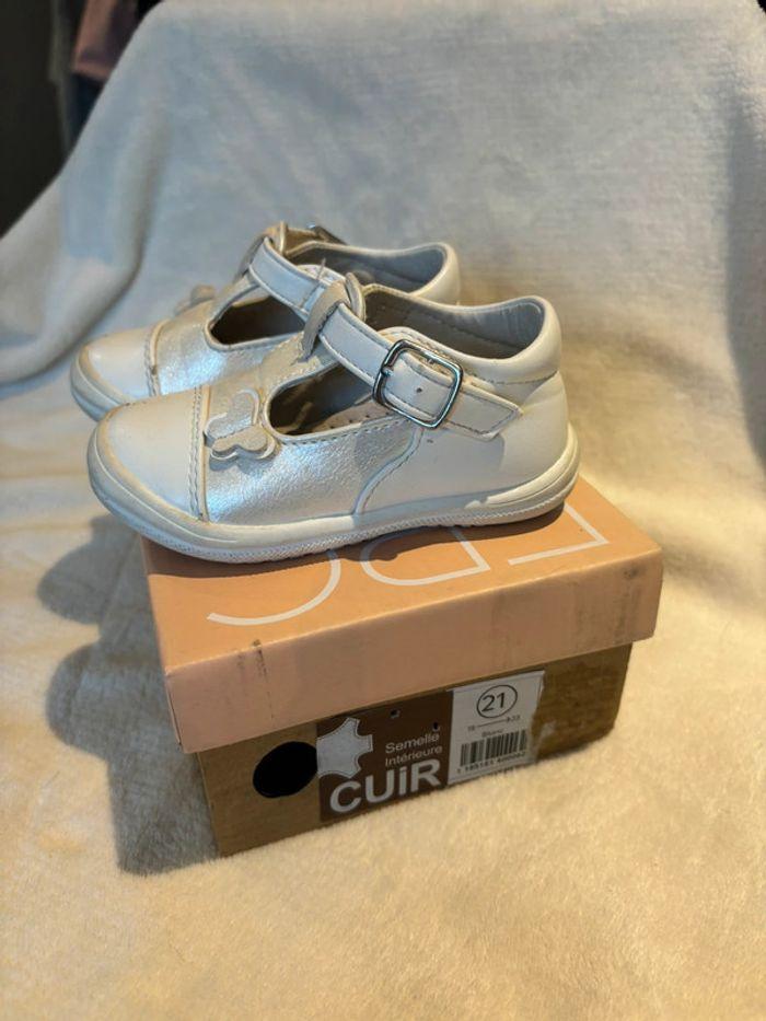 Chaussures en cuir bébé - photo numéro 1