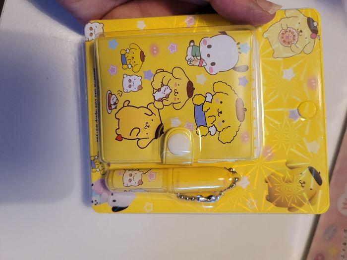 Carnet + stylo aux choix hello kitty - photo numéro 1