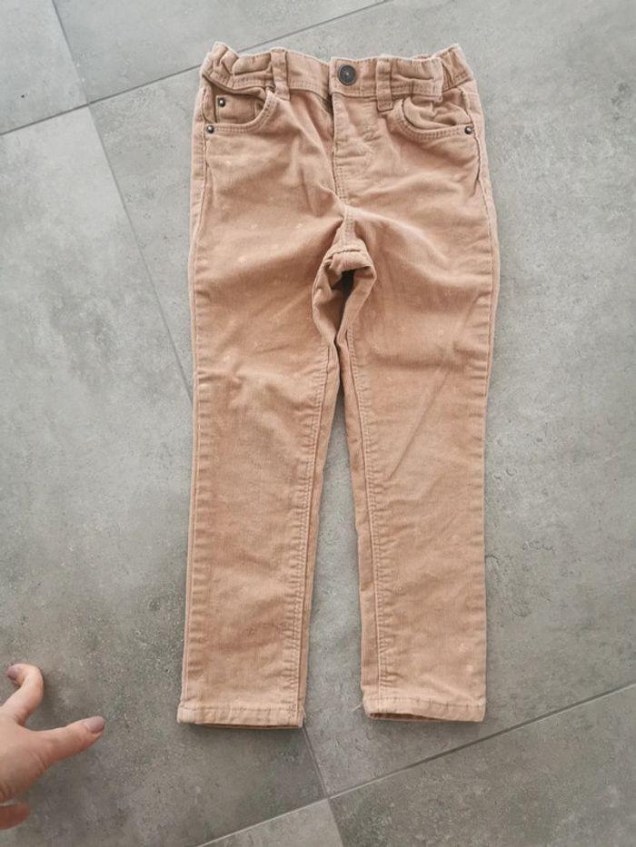 Pantalon velours fille 4 ans kiabi - photo numéro 1