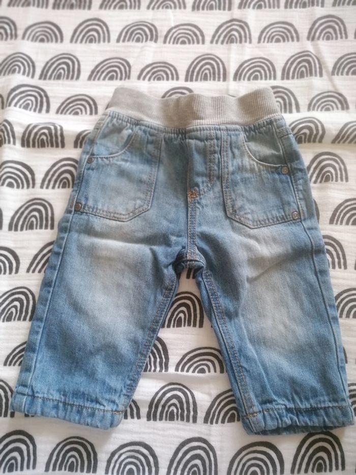 Pantalon jean's. 6 mois. - photo numéro 1