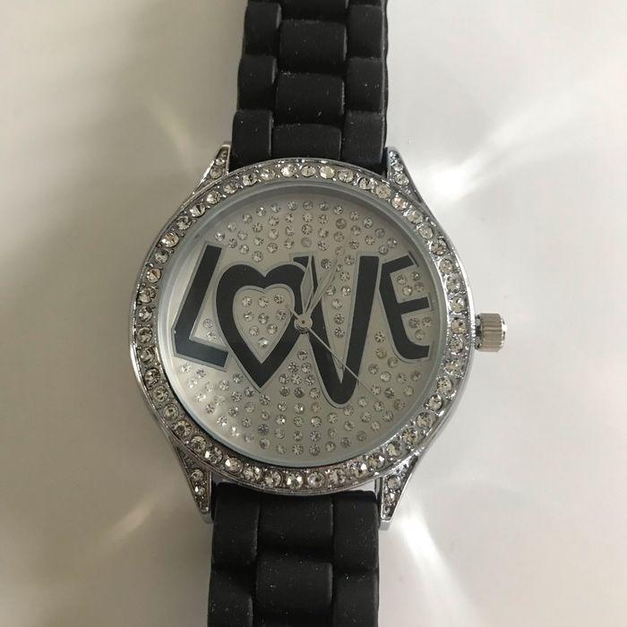 Montre LOVE - photo numéro 1