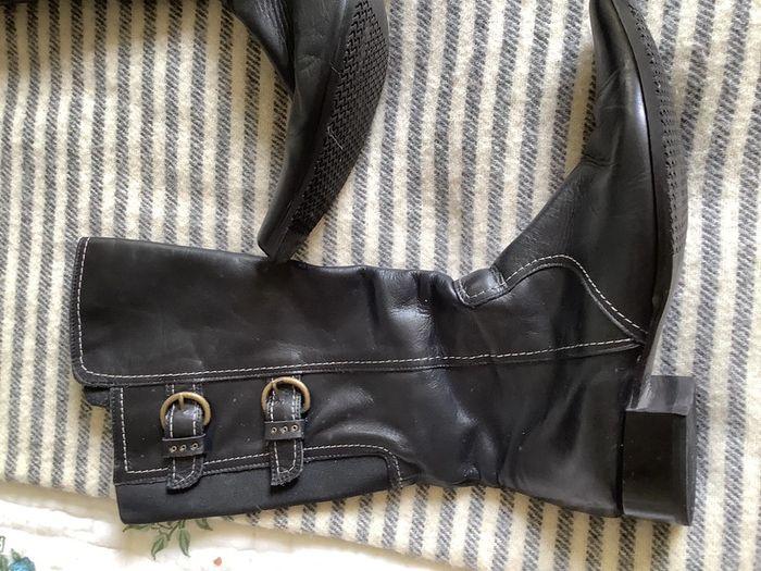 Bottes cuir noir à boucle genre motard - photo numéro 7