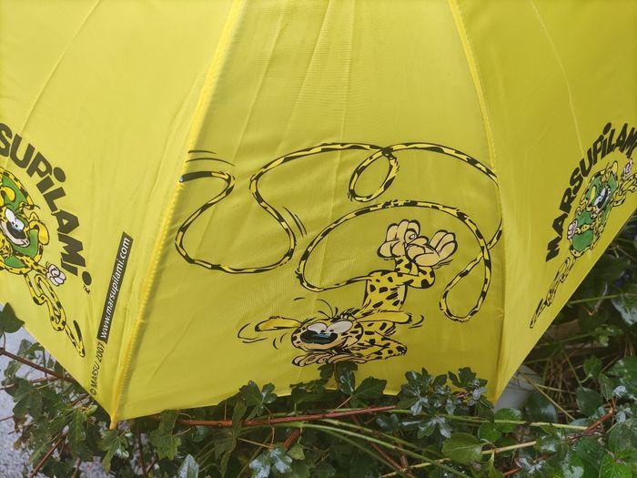 Parapluie et cape marsupilami neuf - photo numéro 2