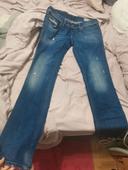 A vendre jean diesel authentique T. 27 L. 32