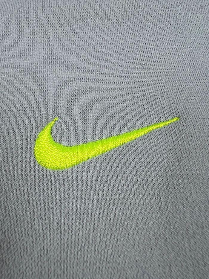 👕 Veste à capuche de sport Nike Therma Fit avec logo brodé Grise Taille L 👕 - photo numéro 8