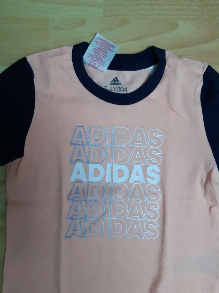 Tee-shirt manches courtes Adidas 3-4 ans excellent état - photo numéro 2