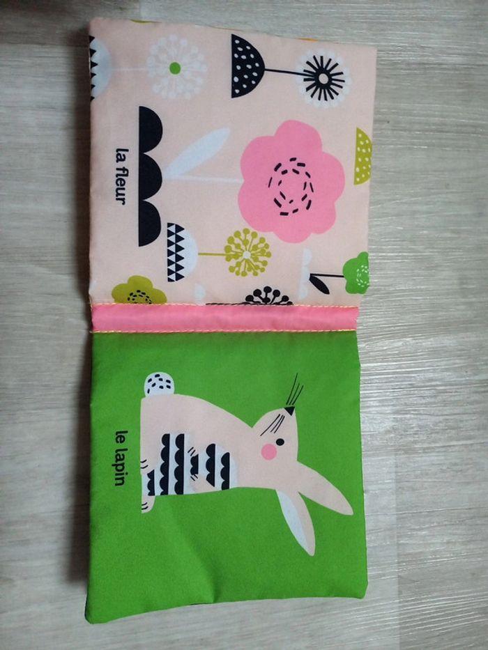 Lot de 2 livres en tissu bébé - photo numéro 9