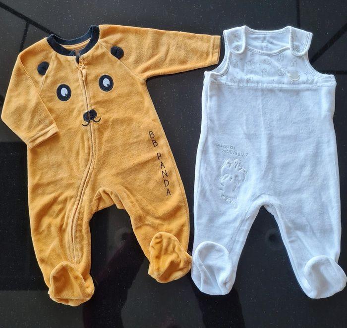 ● 3 mois ● Lot 2 pyjamas - photo numéro 1