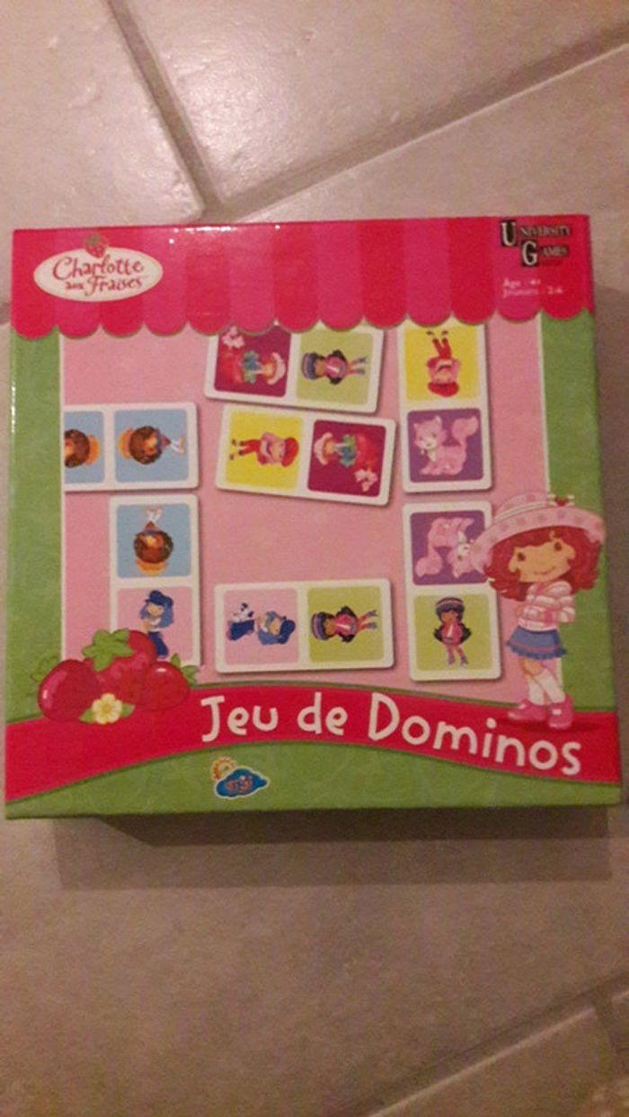 Jeu de dominos charlotte aux fraises - photo numéro 1