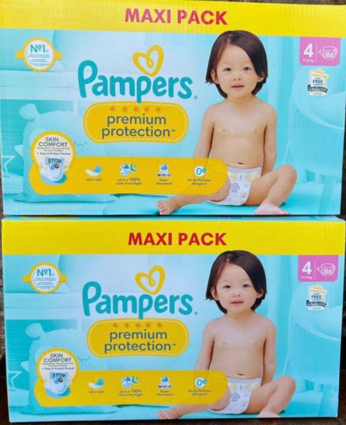 Lot de 2 paquets de couches Pampers taille 4