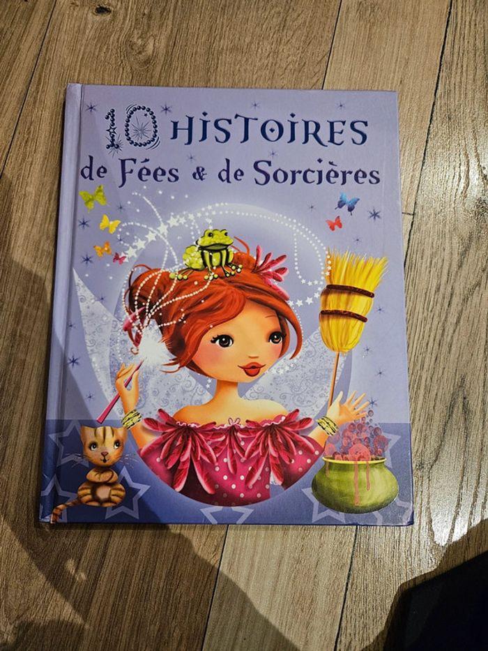 Livre 10 histoire fées et sorcières - photo numéro 1