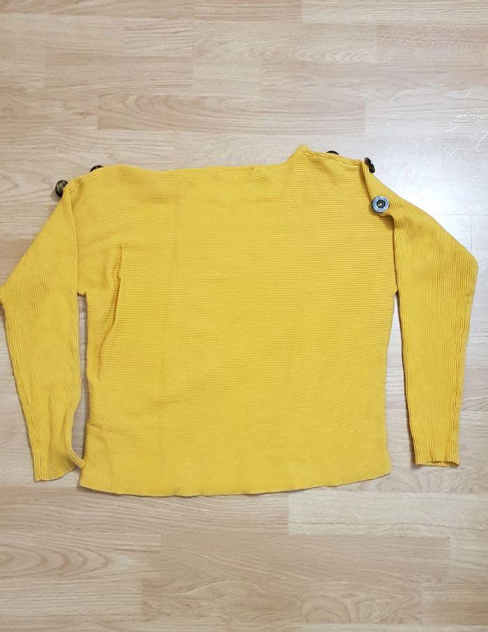 Pull léger jaune en coton - photo numéro 2