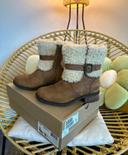 Bottes UGG Camel en fausse fourrure taille 36