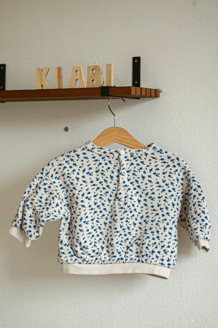 Sweat blanc fleurs bleues, Kiabi bio, 12 mois - photo numéro 4