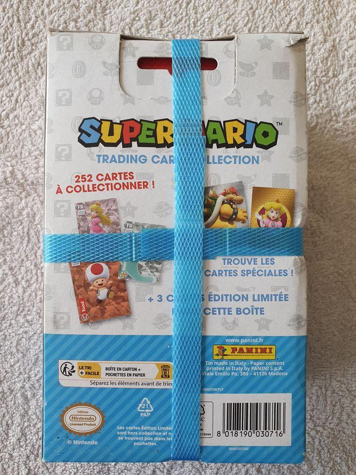 Mini Tin Collector Super Mario Bros Panini avec 8 pochettes et 3 cartes en édition limitée - photo numéro 2