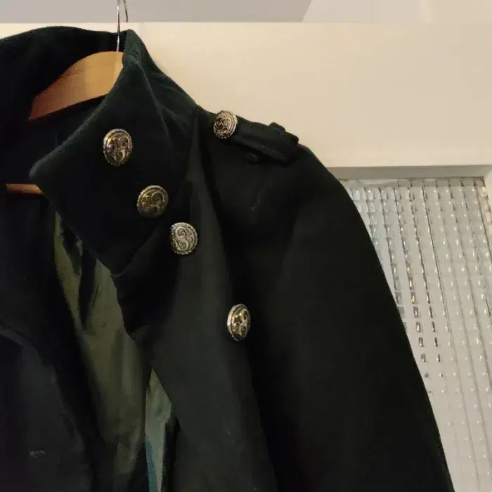 Manteau vert style militaire - photo numéro 2