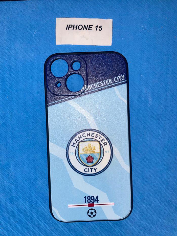 Coque iPhone 15 - Manchester City - photo numéro 3