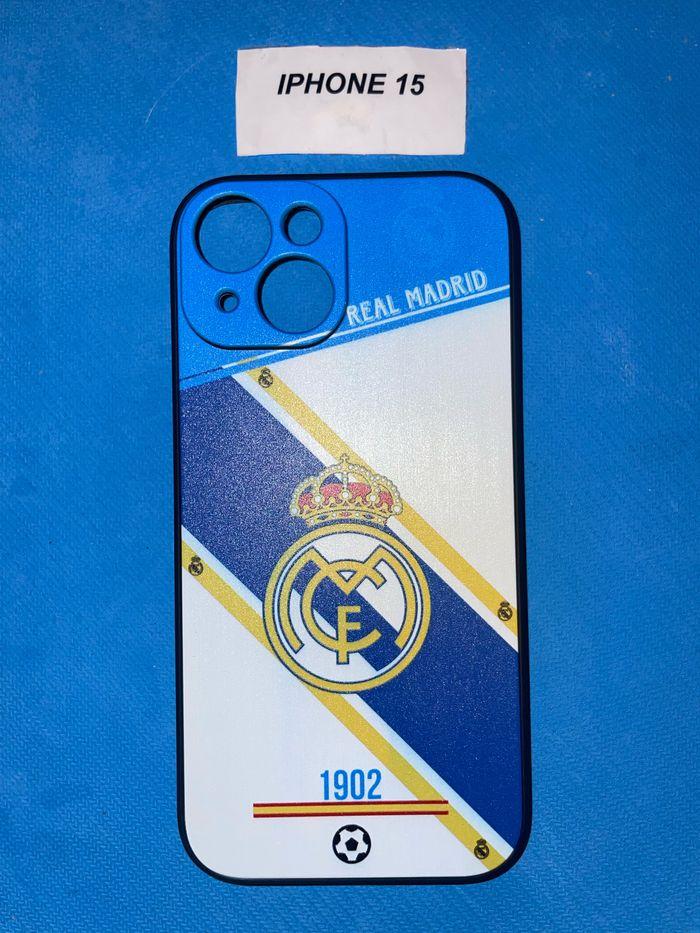 Coque iPhone 15 - Réal Madrid - photo numéro 1