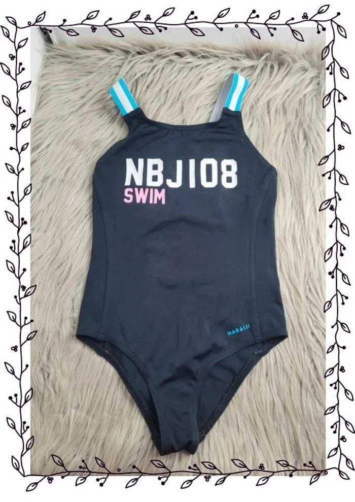 Joli maillot de bain Nabaiji 8/10 ans - photo numéro 1